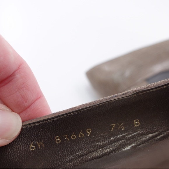 Stuart Weitzman Tan Reptile Print Leather Pumps Heels Square Toe Sz 7.5 - Picture 16 of 16